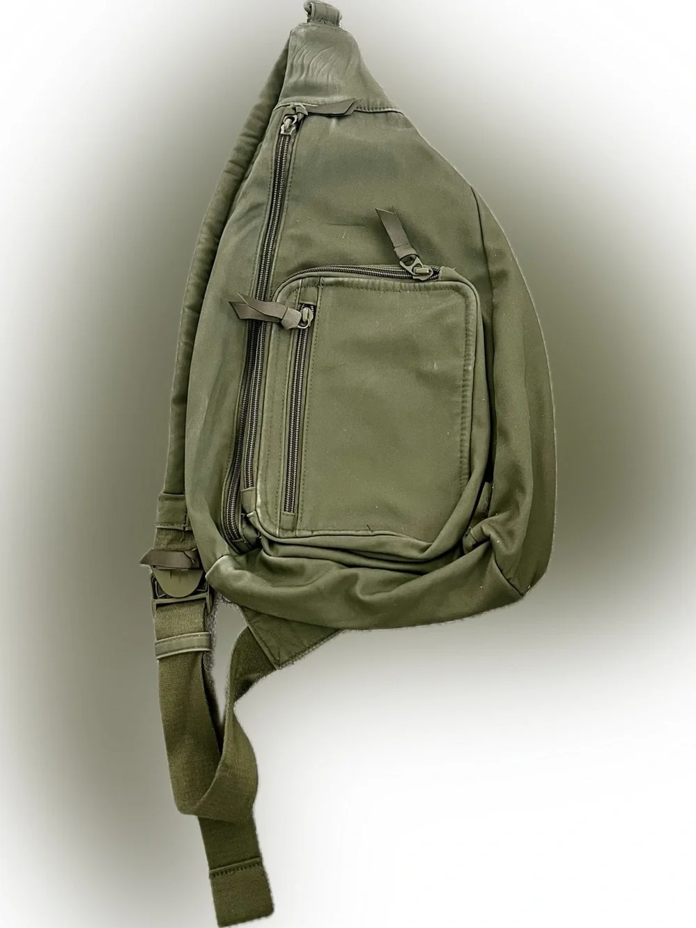 Vera Bradley Green Quilted Sling Crossbody Bag Adjustable Strap Zip Closure